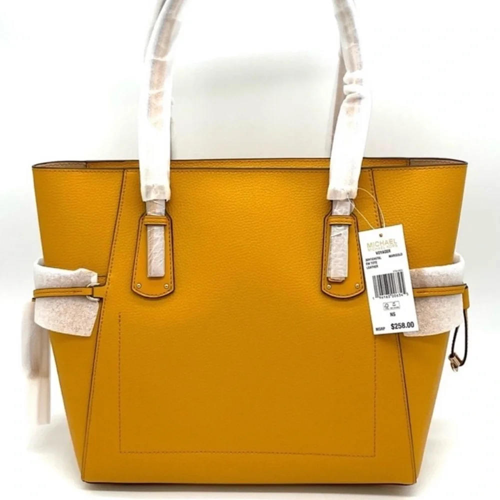 Michael Kors Voyager EW Tote Bag Leather Marigold